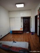 出售爱民佳苑学区房，一室一厅，拎包入住，紧邻学校和医院