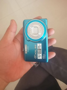 出售手机，照相机，价格不贵