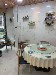 经营多年的餐饮老店低价转让